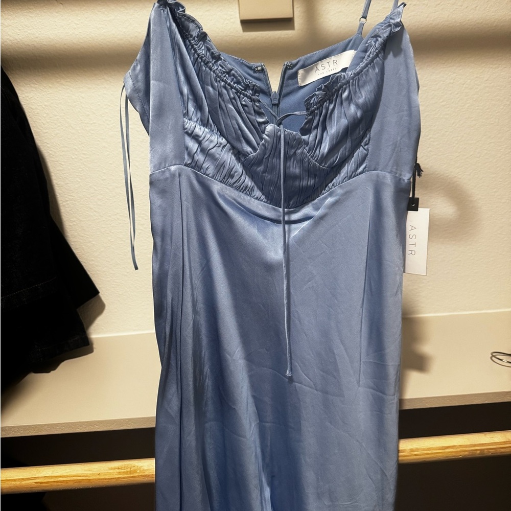 ASTR ELLISON DRESS - Picture 2 of 14